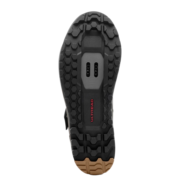 GE700 Shoes