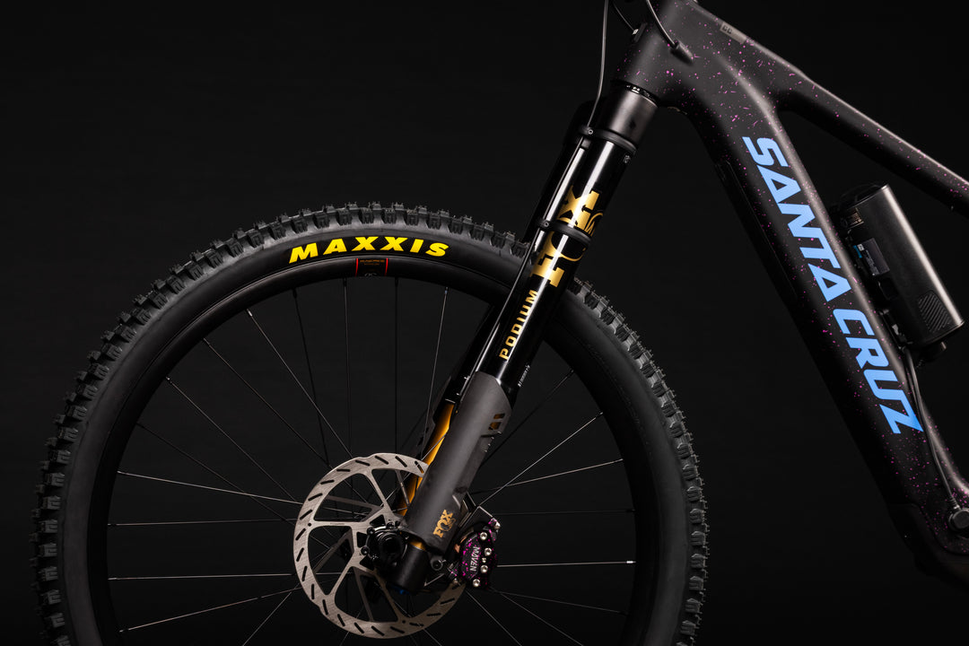 Bullit 4 CC Podium Limited Edition - Black/Pink Splatter