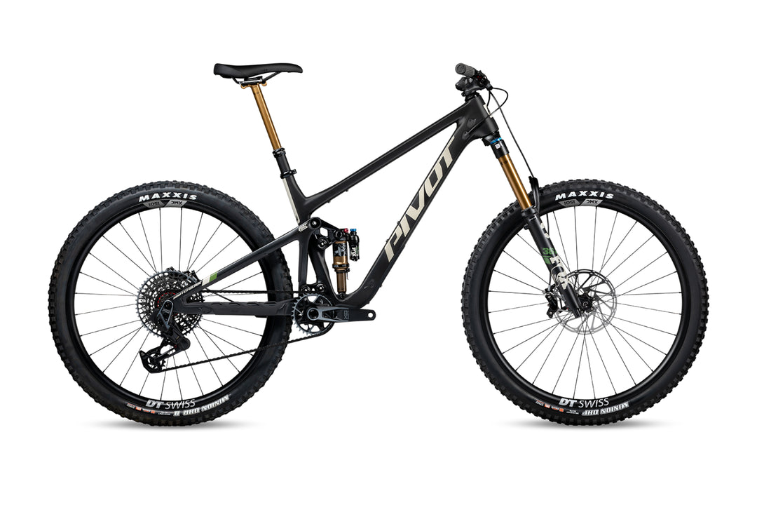 Pivot Switchblade V6 Pro X0 AXS (Carbon Wheels) - Stealth Mojave