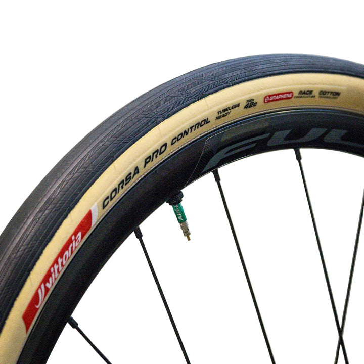 Corsa PRO Control Tubeless-Ready Tire