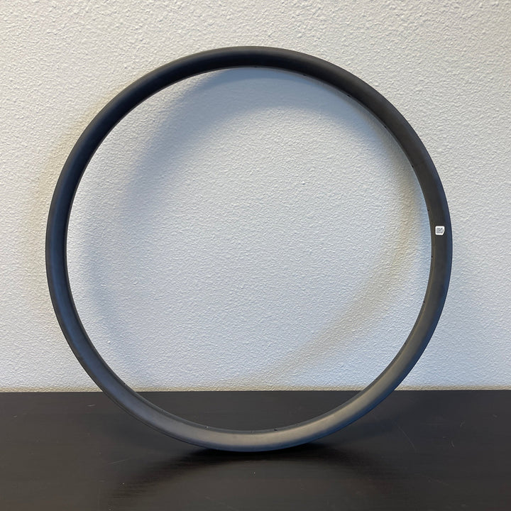 Traverse Carbon Front Rim (Blem)