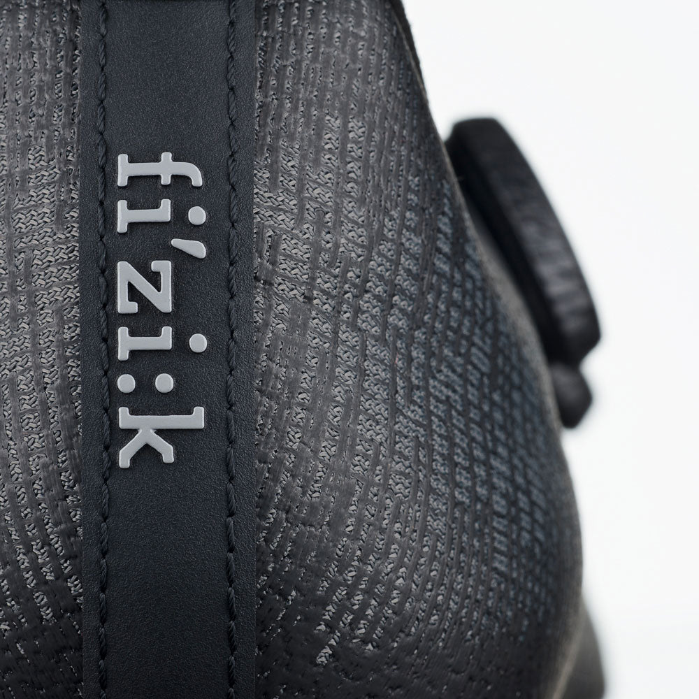 Fizik Vento Infinito Knit Carbon 2 Wide Road Shoes – Mike's
