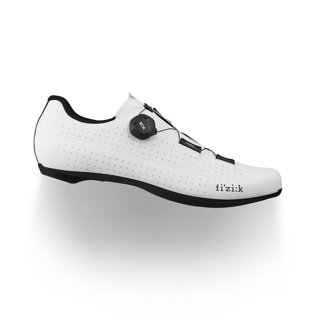 fizik フィジーク R4 TEMPO OVERCURVE WIDE R4 fi'zi:k】フィット感拡大、ワイドなフォルムに再構築された